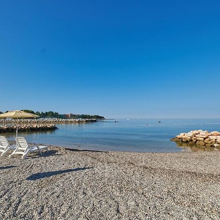 Camping Stella Maris Mobile Homes Umag Exterior photo